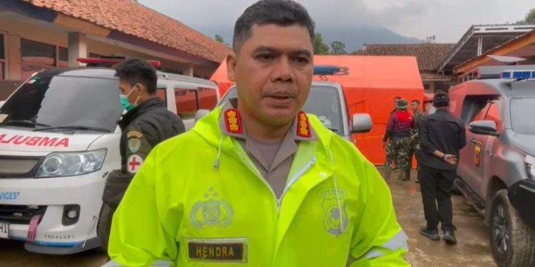 Jumlah Kantong Jenazah Korban Longsor dan Banjir di Cisarua Bertambah
