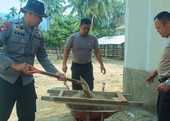 Brimob Sumut dan Warga Tolang Julu Bersatu Bangun Rumah Swadaya Pascabencana