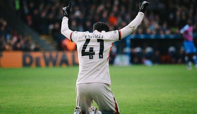 Chelsea Tundukkan Crystal Palace yang Bermain dengan 10 Pemain