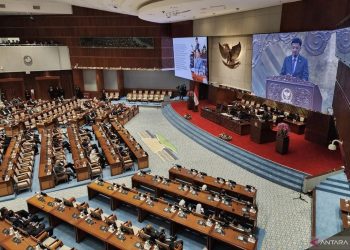DPR RI Tetapkan Polri Tetap Berada di Bawah Presiden