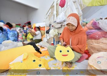 Pengusaha Boneka Asal Pandaan Bertahan Selama Satu Dekade