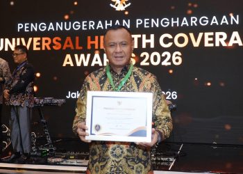 Kota Tidore Kepulauan Terima Penghargaan UHC Award 2026 Kategori Madya