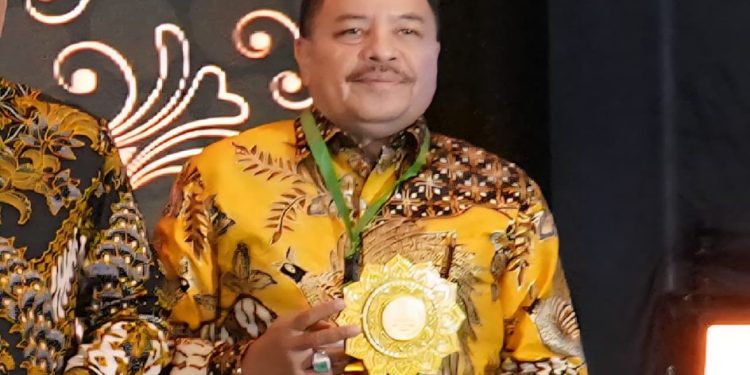 Pemkab Nagan Raya Raih Penghargaan UHC Madya, JKN Tercapai 100 Persen