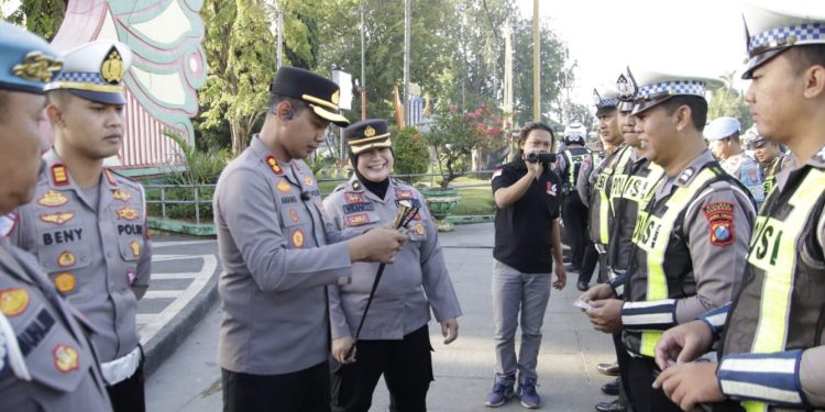 Kapolres Sumenep Tekankan Disiplin dan Pelayanan Humanis Satlantas