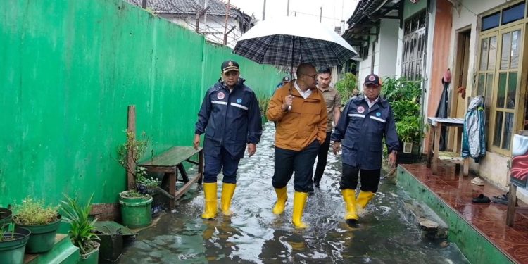 Bupati Batang Tinjau Banjir di Gendingan, Temukan Penyempitan Sungai