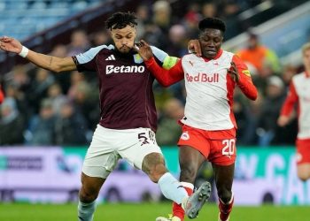 Aston Villa Raih Kemenangan Dramatis 3-2 atas RB Salzburg