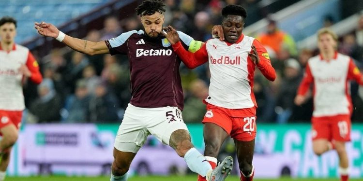 Aston Villa Raih Kemenangan Dramatis 3-2 atas RB Salzburg