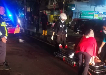 Motor Tabrak Truk di Jalan Magelang Yogyakarta, Dua Korban Dilarikan ke Rumah Sakit