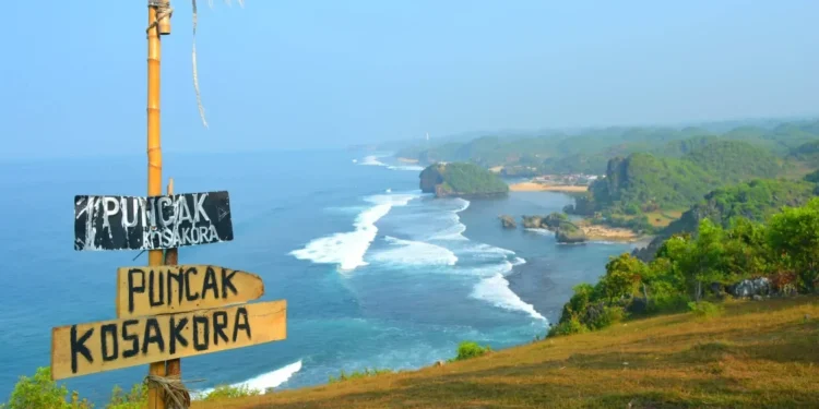 Wisata Puncak Kosakora Gunungkidul,