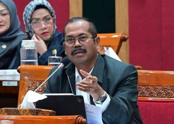 Anggota Komisi X DPR RI, Furtasan Ali Yusuf, dalam RDP dan RDPU Komisi X DPR RI dengan Rektor PTN dan PTS di Gedung Nusantara I, Senayan, Jakarta, Selasa (10/2/2026). Foto: Tari/Karisma