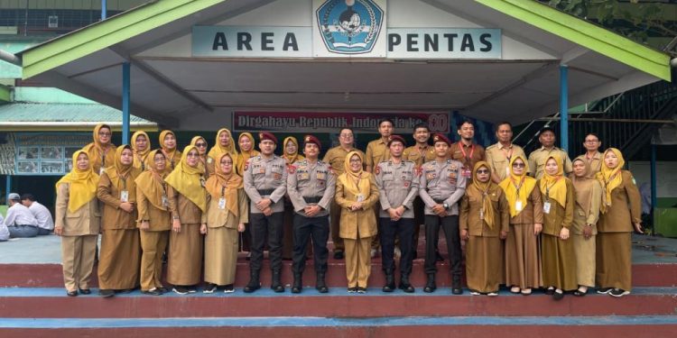 Densus 88 AT Polri Adakan Edukasi Anti-Radikalisme di SMAN 6 Pontianak