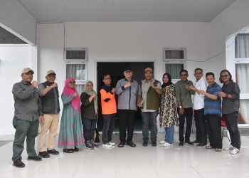 Pemkab Bener Meriah dan DLHK Aceh Bahas Pemanfaatan Kayu Hanyutan untuk Hunian Sementara