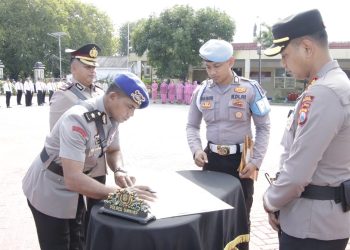 Serah Terima Jabatan Wakapolres Sumenep Dorong Peningkatan Kinerja Polri