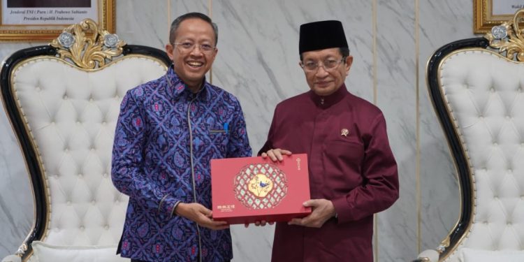 Menag Dorong Validasi Ketat untuk Nikah Massal WNI di Luar Negeri