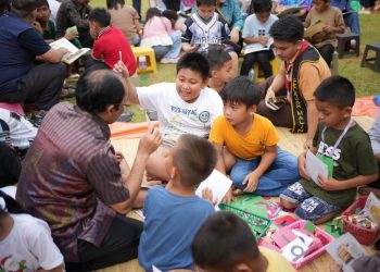 TBM Cerdas Ceria di Kuala Lapang Menarik Perhatian Balai Bahasa