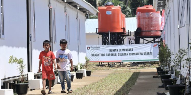 Warga Tandihat Menempati Hunian Sementara Pascabencana