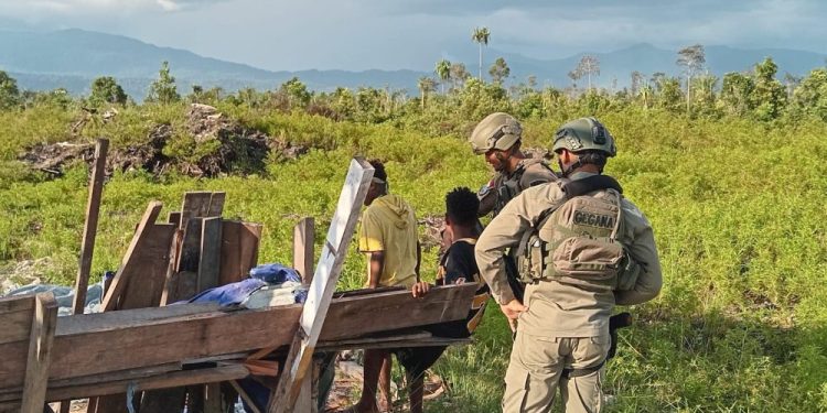 Kedekatan Polri dan Warga Jadi Kunci Damai di Papua