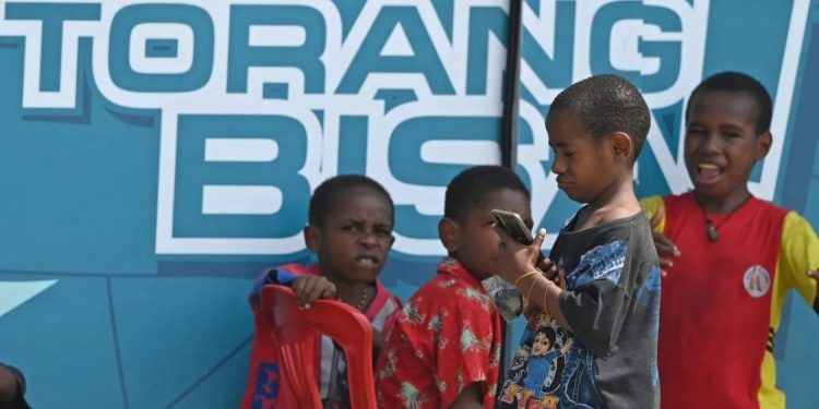 Wamenkomdigi Dorong Pengembangan Teknologi Cegah Manipulasi Usia Anak di Platform Digital