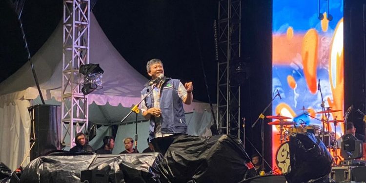 Festival Industropolis Batang Menarik Ribuan Pengunjung dengan Penampilan Guyon Waton