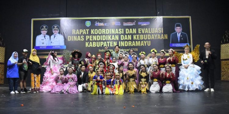 Bupati Indramayu Dorong Peningkatan Disiplin di Sektor Pendidikan