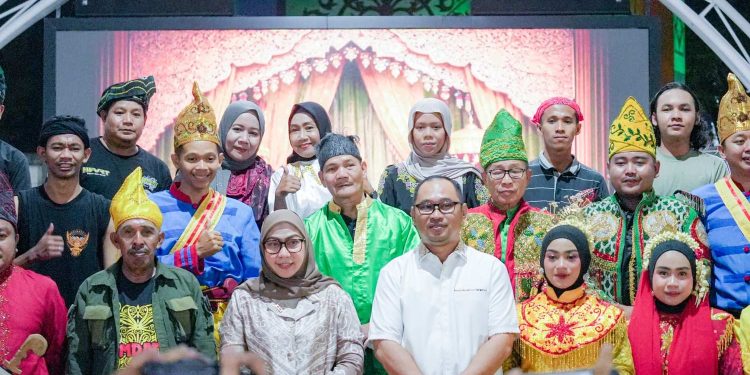 Taman Van Der Pijl Banjarbaru Jadi Ajang Silaturahmi Seni