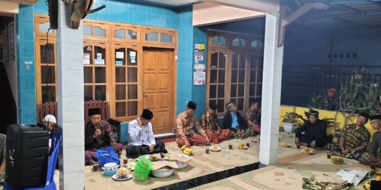 Warga Karangasem Lestarikan Tradisi Sedekahan Menjelang Ramadan