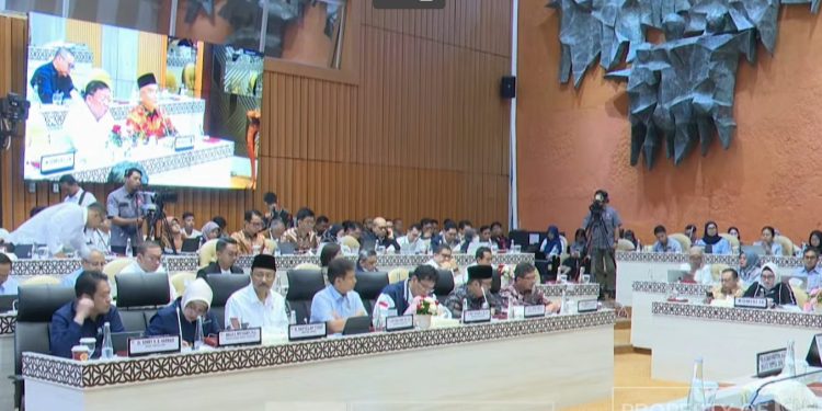 DPR dan Pemerintah Jamin Layanan PBI JKN Tetap Berjalan Tiga Bulan