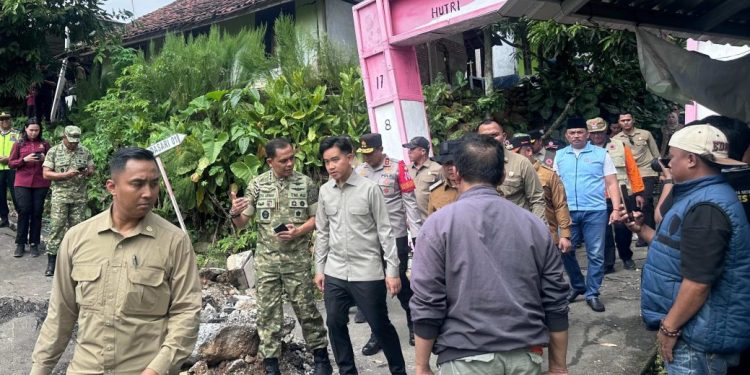 Pemerintah Pastikan Keamanan Santri Pasca Tanah Bergerak di Tegal