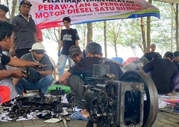 Pelatihan Perbaikan Mesin Kapal Berikan Manfaat bagi Nelayan Batang