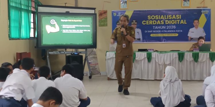 Diskominfo Palangka Raya Sosialisasikan Literasi Digital ke Pelajar