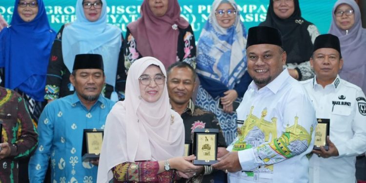 Wakil Bupati Siak Dorong Sinergi Pendidikan dan Pembangunan Daerah Lewat KKN