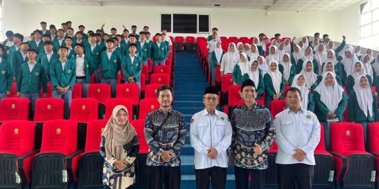 Siswa MAN 4 Sleman Lakukan Kunjungan Akademik ke UIN Surakarta