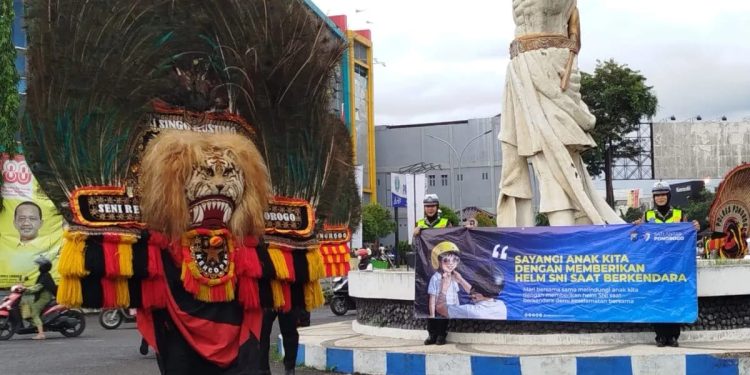 Polres Ponorogo Gunakan Reog untuk Sosialisasi Keselamatan Lalu Lintas