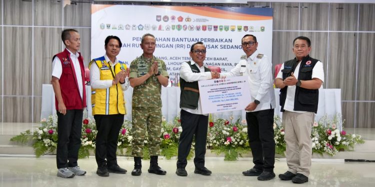 Bantuan Perbaikan Rumah Disalurkan untuk Korban Banjir dan Longsor di Tapanuli Utara