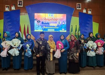 Pemkab Sambas Lantik Bunda Genre untuk Pembinaan Generasi Muda