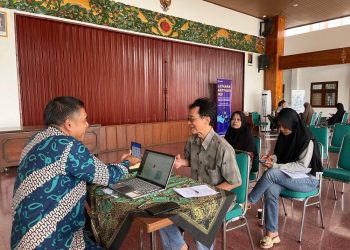 91 Warga Caturtunggal Ikuti Layanan Terpadu IKD dan BPJS Kesehatan