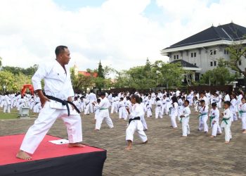 Wagub Kalbar Pimpin Gashuku INKANAS, Tekankan Pentingnya Disiplin dan Mental Atlet