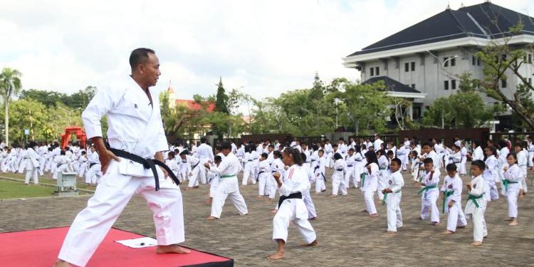 Wagub Kalbar Pimpin Gashuku INKANAS, Tekankan Pentingnya Disiplin dan Mental Atlet