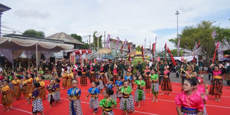 Festival Megengan di Demak Pecahkan Rekor MURI dengan 10.000 Sate Keong