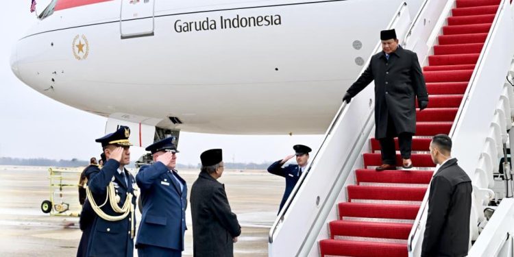 Presiden Prabowo Tiba di AS untuk Bertemu Presiden Trump