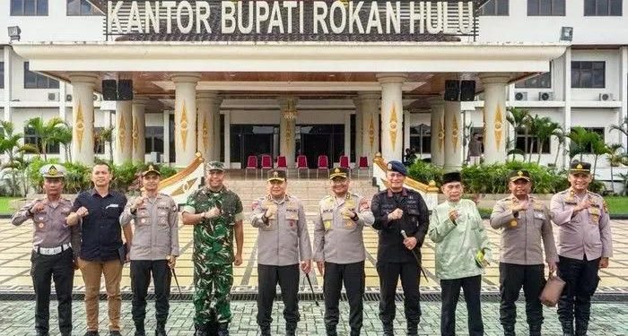 Sinergi TNI-Polri dalam Menangani Konflik Lahan di Rokan Hulu