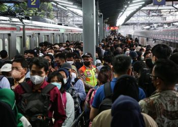 Penurunan Kelas Menengah di Indonesia dan Tantangan Lapangan Kerja