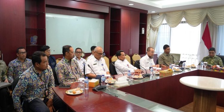 Pemko Dumai dan Pemprov Riau Tingkatkan Kerja Sama Infrastruktur