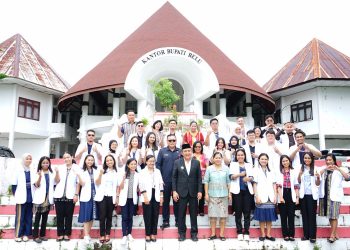 Bupati Belu Lepas 28 Dokter Internsip Setelah Setahun Bertugas