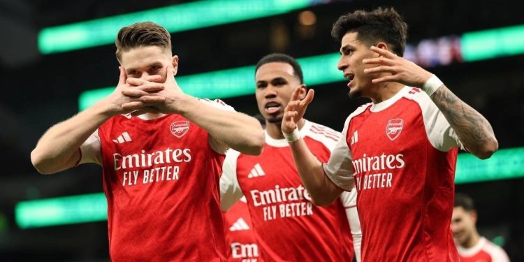 Arsenal Tundukkan Tottenham Hotspur dengan Skor Meyakinkan 4-1