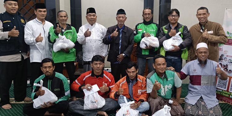 Pengajian Iftar di Batang Libatkan Komunitas Ojek Online untuk Tingkatkan Ibadah Ramadan