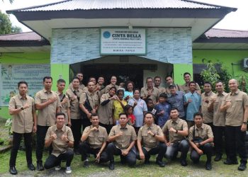 Satgas Damai Cartenz 2026 Salurkan Bantuan Sosial di Mimika