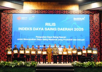 Pemkab Tanah Datar Tingkatkan Daya Saing Melalui Inovasi, Dapat Penghargaan IDSD 2025