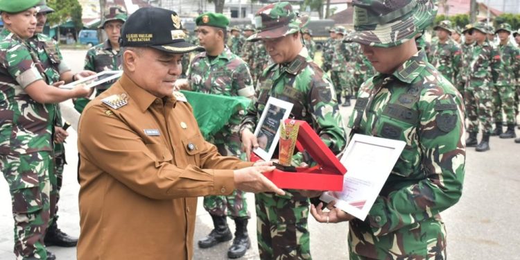 Pemkab Agam Berikan Penghormatan kepada Satgas Zeni BKO atas Tugas Kemanusiaan