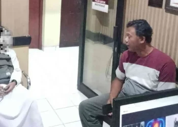 Keributan yang sempat viral di media sosial di kawasan Jalan Parangtritis, Brontokusuman, Kota Yogyakarta, Jumat (6/3/2026), berhasil diredam aparat kepolisian. Polsek Mergangsan mengamankan seorang pelajar berinisial MR (19) yang diduga terlibat dalam insiden tersebut untuk dimintai keterangan lebih lanjut di kantor polisi